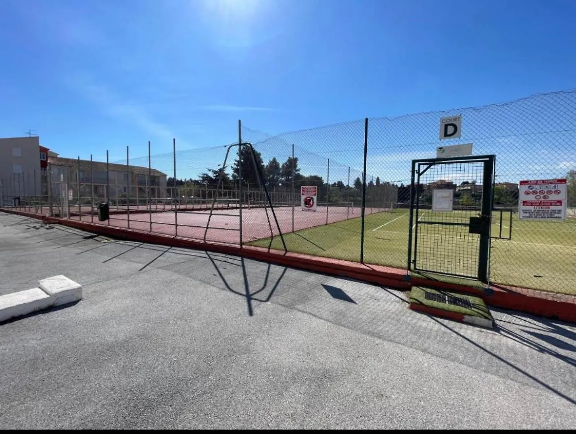 Appartement Studio Dans Residence, Piscine Lagon, Tennis Et Aire De Jeux Fréjus